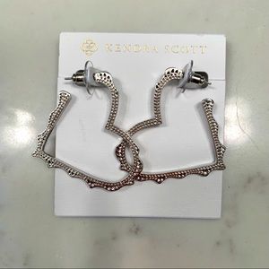 Kendra Scott Sophee Heart Hoop Earrings in Rhod Metal (Silvertone)